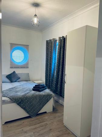 2 bedroom Flat to let in Winnipeg Quay, Salford Quays, Salford, M50