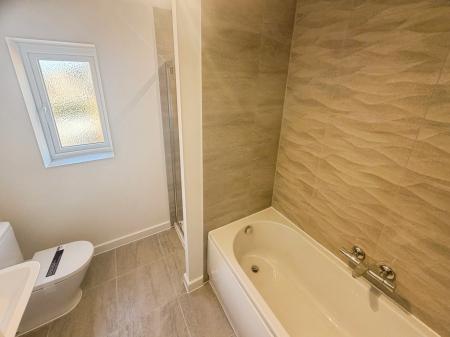 3 bedroom Semi-detached house to let in Swift Drive, Stockport, SK8