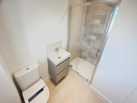 3 bedroom Semi-detached house to let in Swift Drive, Stockport, SK8