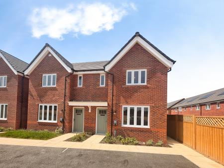 3 bedroom Semi-detached house to let in Swift Drive, Stockport, SK8
