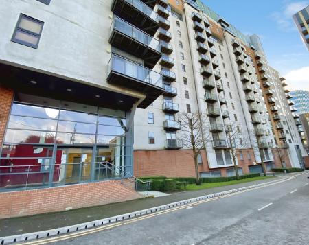 1 bedroom Studio flat for sale in 1 Fernie Street, Manchester, M4