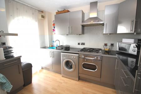 2 bedroom Flat to let in Labrador Quay, Salford Quays, Salford, M50