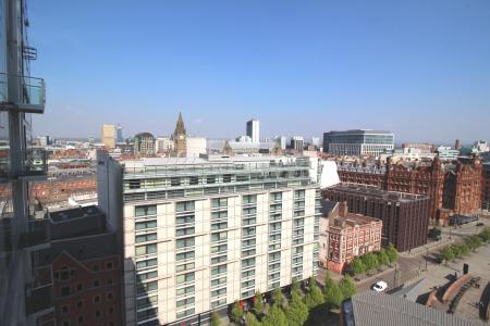 2 bedroom Flat to let in 1 Watson Street, Manchester, M3