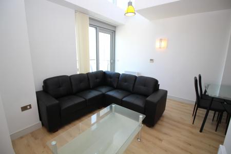 2 bedroom Flat to let in 1 Watson Street, Manchester, M3
