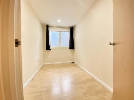 2 bedroom Flat to let in Elmira Way., Salford, M5