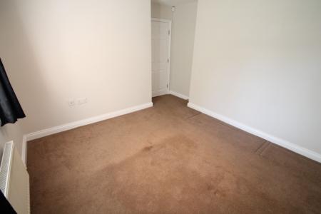 2 bedroom Flat to let in 205 Brooklands Road, Sale, M33