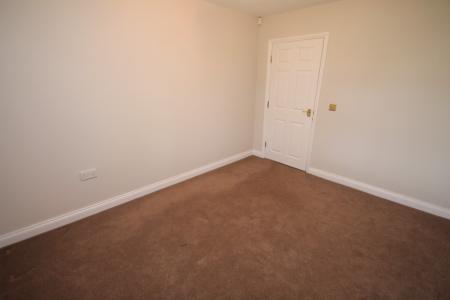 2 bedroom Flat to let in 205 Brooklands Road, Sale, M33