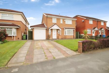 4 bedroom Detached house to let in Barlow Road, Altrincham, WA14