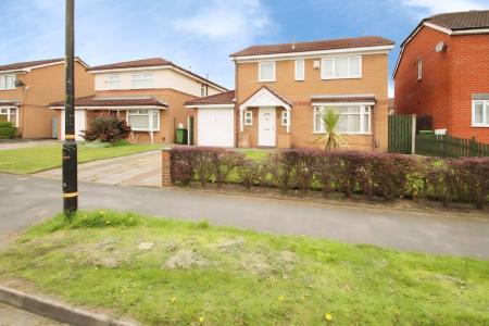 4 bedroom Detached house to let in Barlow Road, Altrincham, WA14
