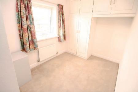 4 bedroom Detached house to let in Barlow Road, Altrincham, WA14