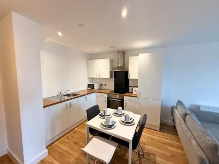 1 bedroom Flat to let in MediaCity, 18 Michigan Avenue, Salford Quays, Salford, M50