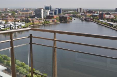 2 bedroom Flat to let in The Quays, Salford Quays, Salford, M50
