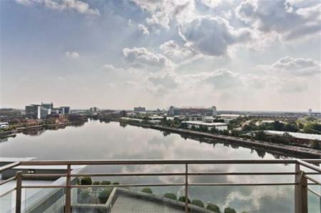 2 bedroom Flat to let in The Quays, Salford Quays, Salford, M50