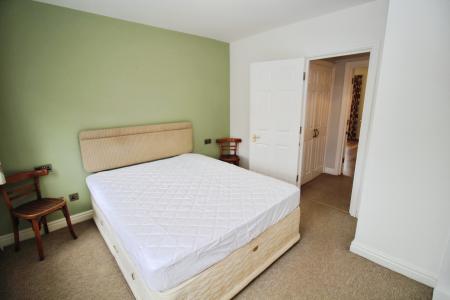 2 bedroom Flat to let in Merchants Quay, Salford Quays, Salford, M50