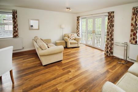 2 bedroom Flat to let in Merchants Quay, Salford Quays, Salford, M50