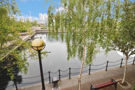 2 bedroom Flat to let in Merchants Quay, Salford Quays, Salford, M50