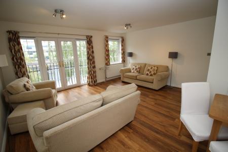 2 bedroom Flat to let in Merchants Quay, Salford Quays, Salford, M50