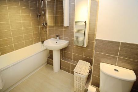 2 bedroom Flat to let in Merchants Quay, Salford Quays, Salford, M50