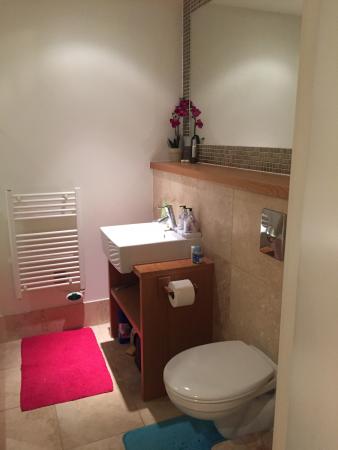 2 bedroom Apartment to let in 100 The Quays, Salford, M50