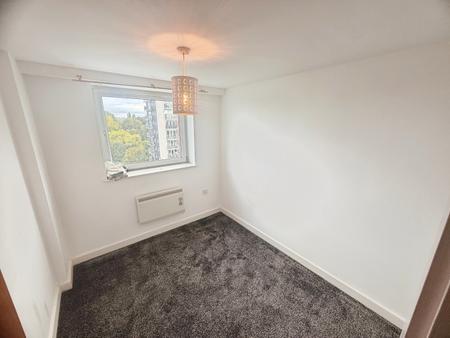 2 bedroom Flat to let in Lakeside Rise, Tower 3, Manchester, M9