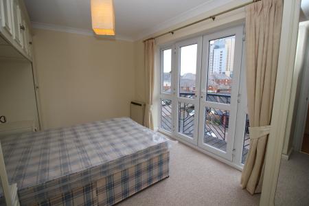 2 bedroom Penthouse to let in Vancouver Quay, Salford Quays, Salford, M50