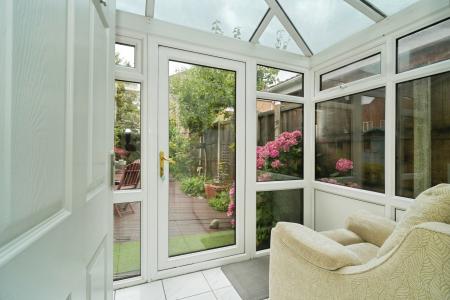 5 bedroom Detached house for sale in Charleston Close, Sale, M33
