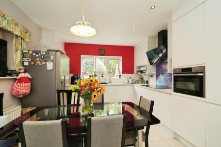 5 bedroom Detached house for sale in Charleston Close, Sale, M33