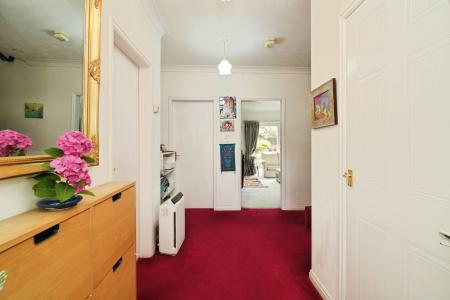 5 bedroom Detached house for sale in Charleston Close, Sale, M33