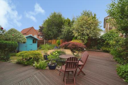 5 bedroom Detached house for sale in Charleston Close, Sale, M33
