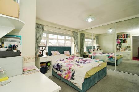 5 bedroom Detached house for sale in Charleston Close, Sale, M33