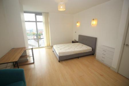 2 bedroom Flat to let in 1 Watson Street, Manchester, M3