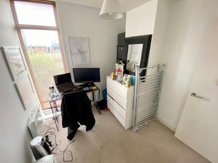 2 bedroom Flat to let in 52 Broadway, Salford, M50
