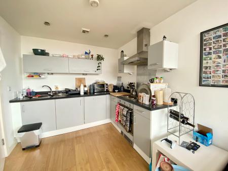 2 bedroom Flat to let in 52 Broadway, Salford, M50