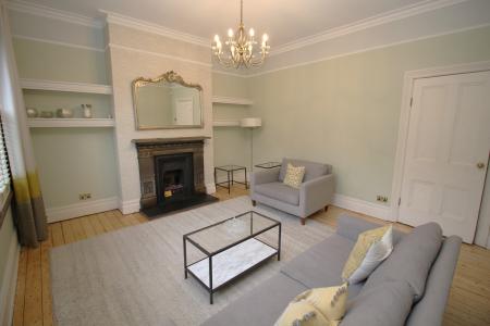 5 bedroom Flat to let in 2 Victoria Avenue, Manchester, M20