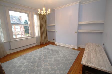 5 bedroom Flat to let in 2 Victoria Avenue, Manchester, M20