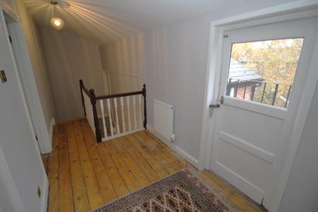 5 bedroom Flat to let in 2 Victoria Avenue, Manchester, M20