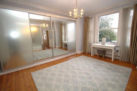 5 bedroom Flat to let in 2 Victoria Avenue, Manchester, M20