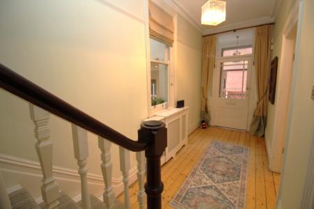 5 bedroom Flat to let in 2 Victoria Avenue, Manchester, M20