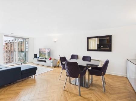 2 bedroom Flat to let in Whitworth Street, Manchester, M1