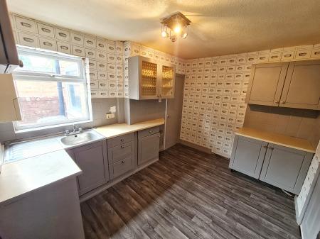 2 bedroom Terraced House to let in St Anns Street, Sale Moor, Sale, M33