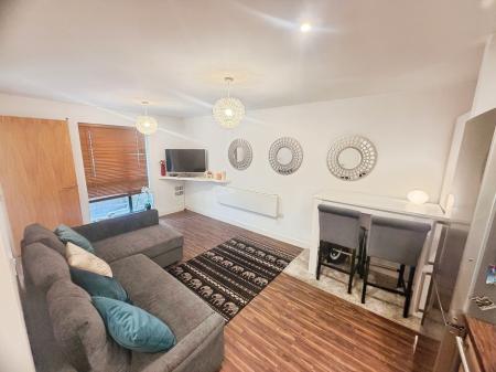 1 bedroom Flat to let in Greenwood Terrace, Salford, M5