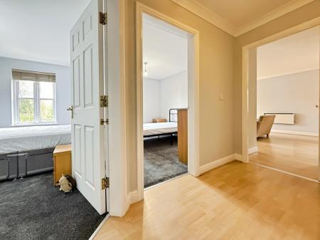 2 bedroom Flat to let in Hadfield Close, Rushome, Manchester, M14