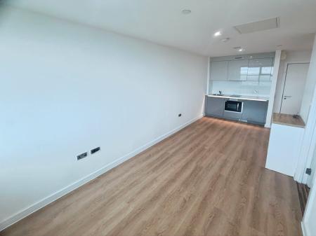1 bedroom Flat to let in Chester Road, Manchester, M16