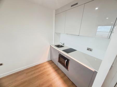 1 bedroom Flat to let in Chester Road, Manchester, M16