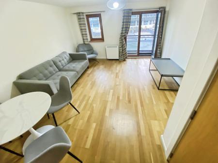 2 bedroom Flat to let in Corporation Street, Manchester, M4