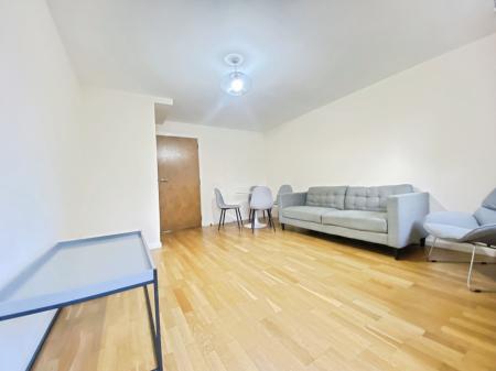 2 bedroom Flat to let in Corporation Street, Manchester, M4
