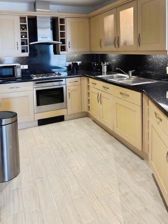 2 bedroom Flat to let in The Quays, Salford Quays, Salford, M50
