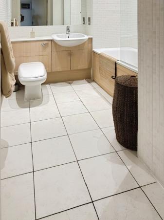 2 bedroom Flat to let in The Quays, Salford Quays, Salford, M50