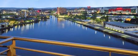 2 bedroom Flat to let in The Quays, Salford Quays, Salford, M50