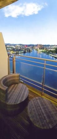2 bedroom Flat to let in The Quays, Salford Quays, Salford, M50